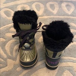 Sorel Tivoli Glitter Boot - toddler size 9